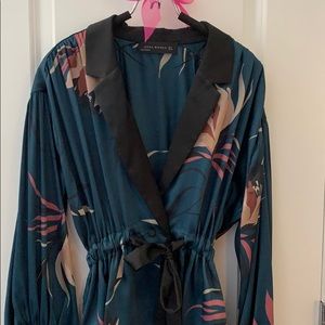 *NWOT* ZARA print blouse with tie waist